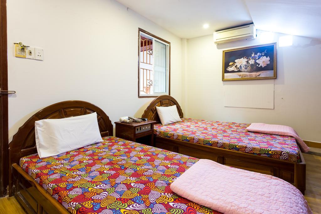 The Family Hotel Hoi An Bagian luar foto