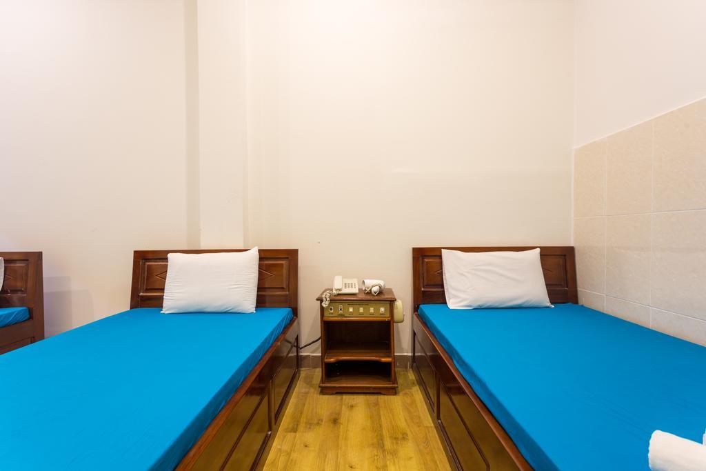 The Family Hotel Hoi An Bagian luar foto